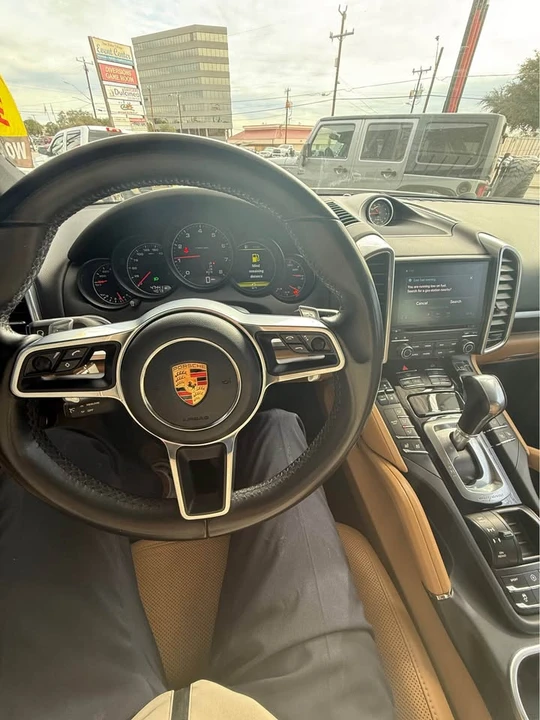 2018 Porsche 958 Cayenne - Image 3 of 5