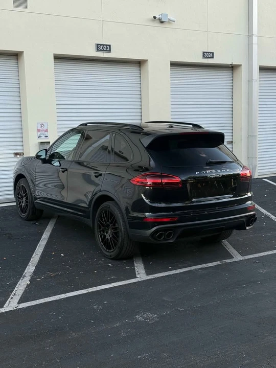 2018 Porsche 958 Cayenne S - Image 4 of 9