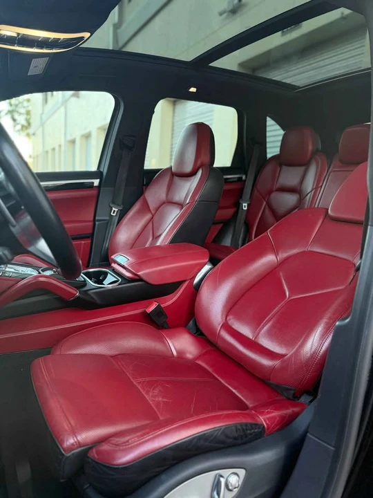 2018 Porsche 958 Cayenne S - Image 7 of 9