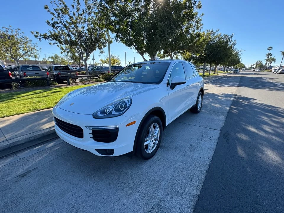 2018 Porsche 958 Cayenne - Image 13 of 16