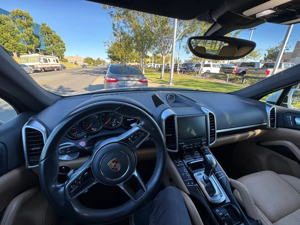 2018 Porsche 958 Cayenne - Image 4 of 16