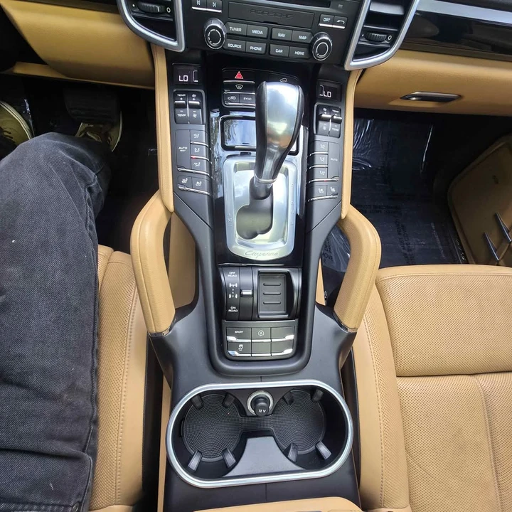 2018 Porsche 9Y0/9Y3 Cayenne - Image 11 of 15