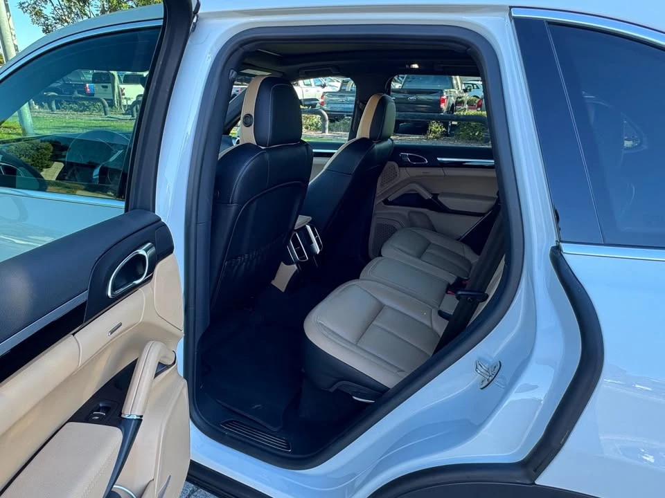2018 Porsche 958 Cayenne - Image 6 of 16