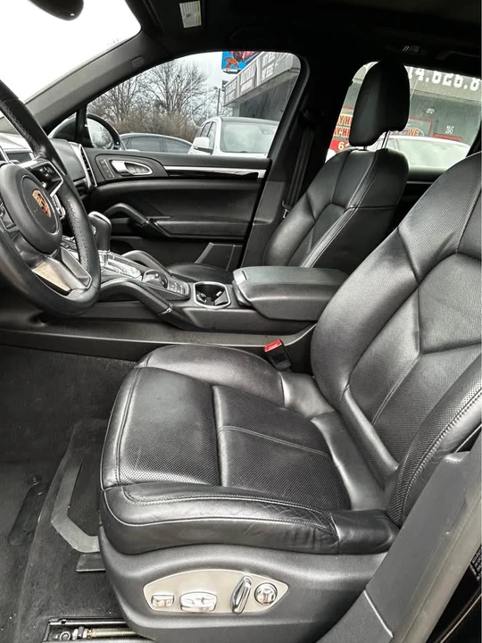 2018 Porsche 9Y0/9Y3 Cayenne - Image 9 of 16