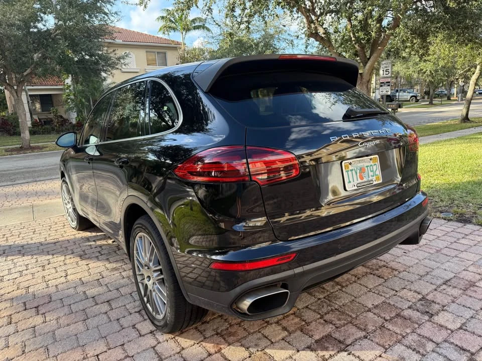 2018 Porsche 958 Cayenne - Image 10 of 11