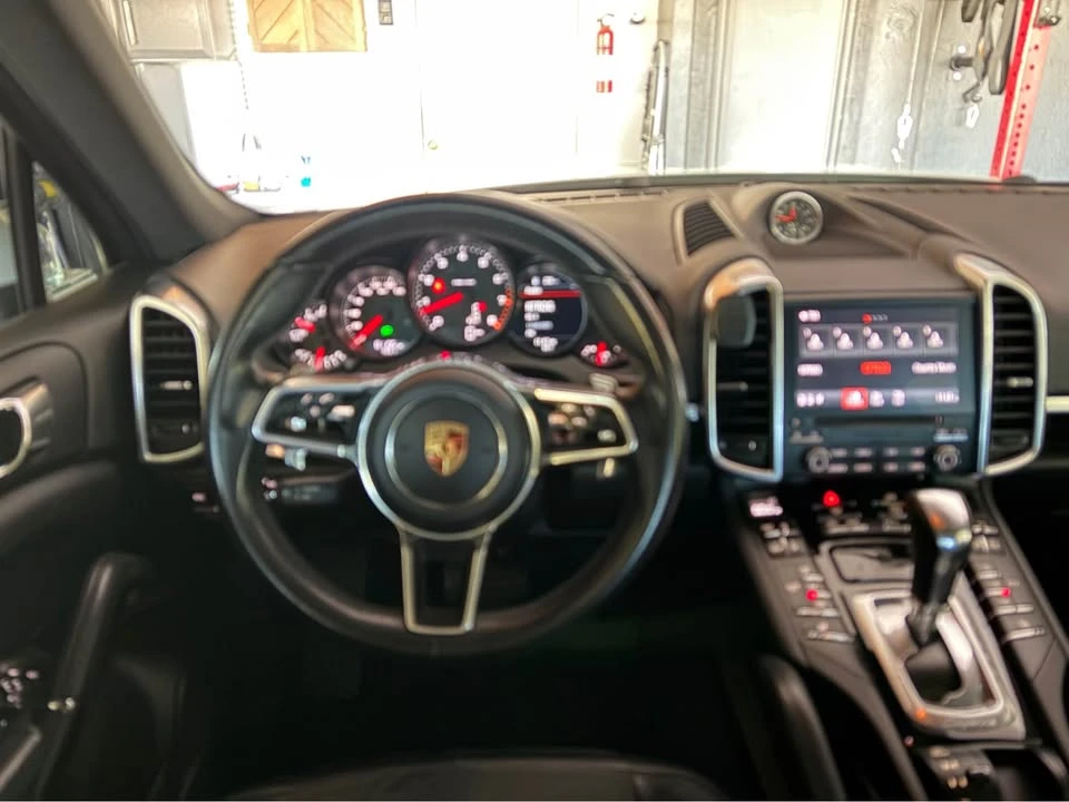 2018 Porsche 958 Cayenne - Image 15 of 19
