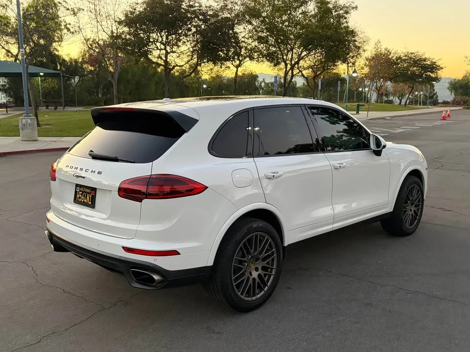 2018 Porsche 958 Cayenne - Image 8 of 19