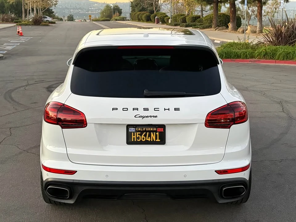 2018 Porsche 958 Cayenne - Image 9 of 19