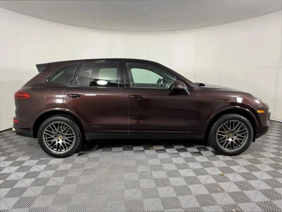 2018 Porsche 9Y0/9Y3 Cayenne - Image 2 of 18