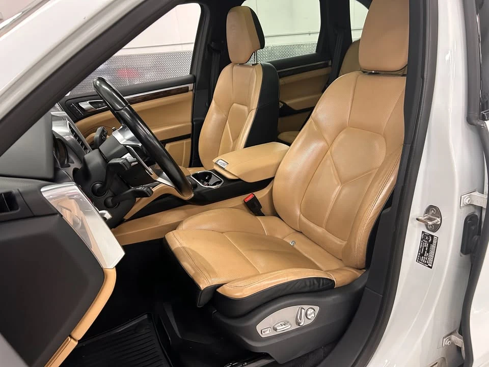 2018 Porsche 958 Cayenne - Image 7 of 18
