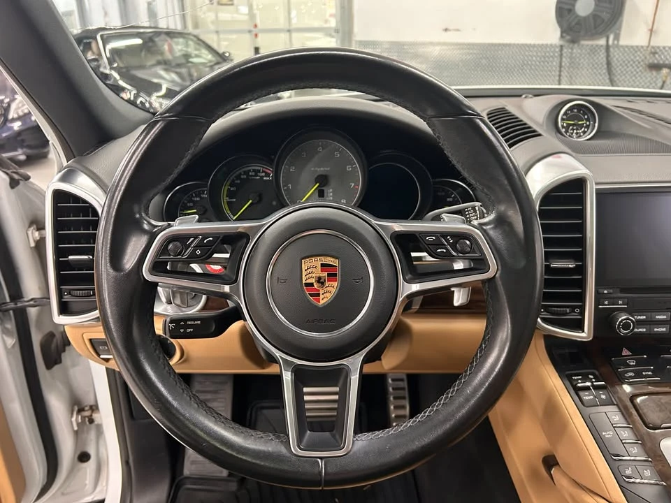 2018 Porsche 958 Cayenne - Image 8 of 18