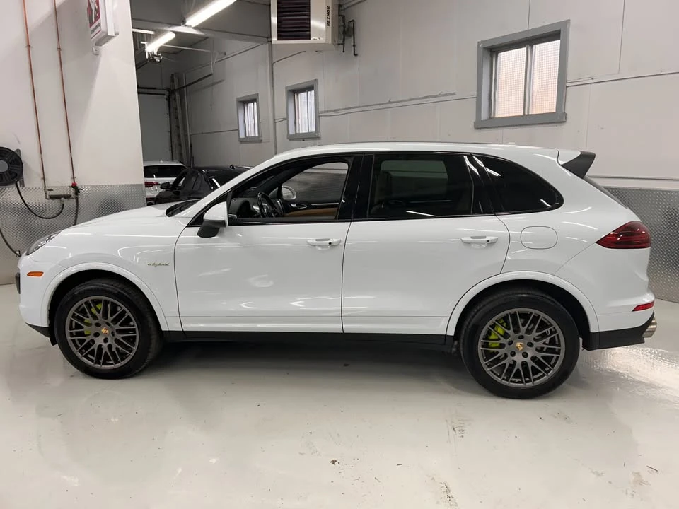 2018 Porsche 958 Cayenne - Image 2 of 18