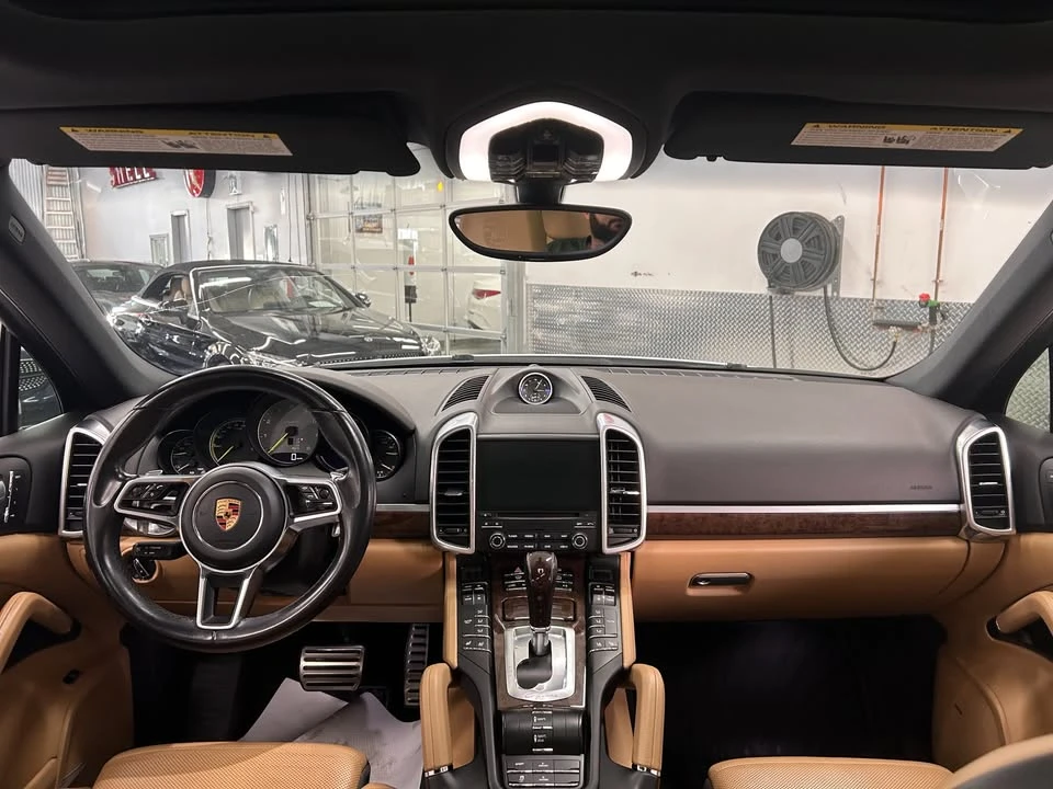 2018 Porsche 958 Cayenne - Image 15 of 18