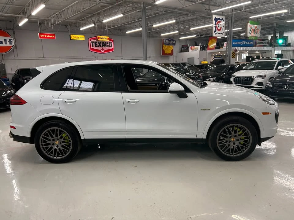 2018 Porsche 958 Cayenne - Image 5 of 18