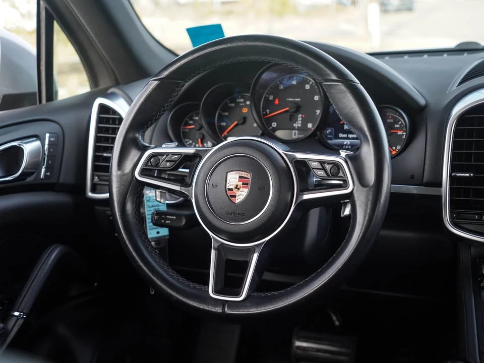 2018 Porsche 958 Cayenne - Image 11 of 20