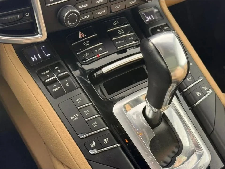 2018 Porsche 9Y0/9Y3 Cayenne - Image 17 of 18