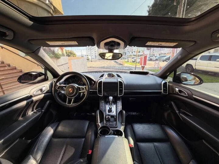 2018 Porsche 958 Cayenne - Image 9 of 19