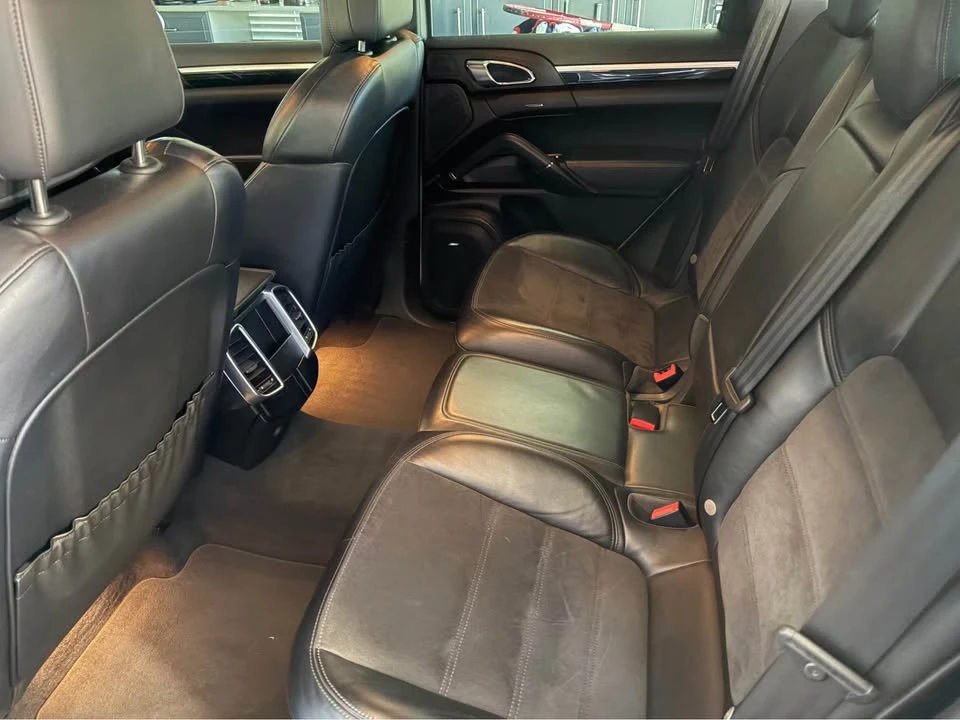 2018 Porsche 958 Cayenne - Image 12 of 19