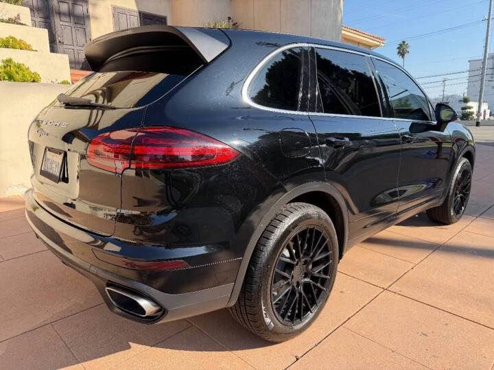 2018 Porsche 958 Cayenne - Image 3 of 19