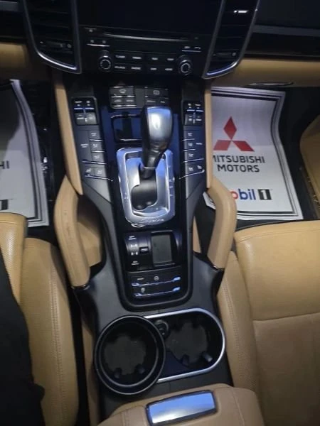 2018 Porsche 958 Cayenne - Image 13 of 20