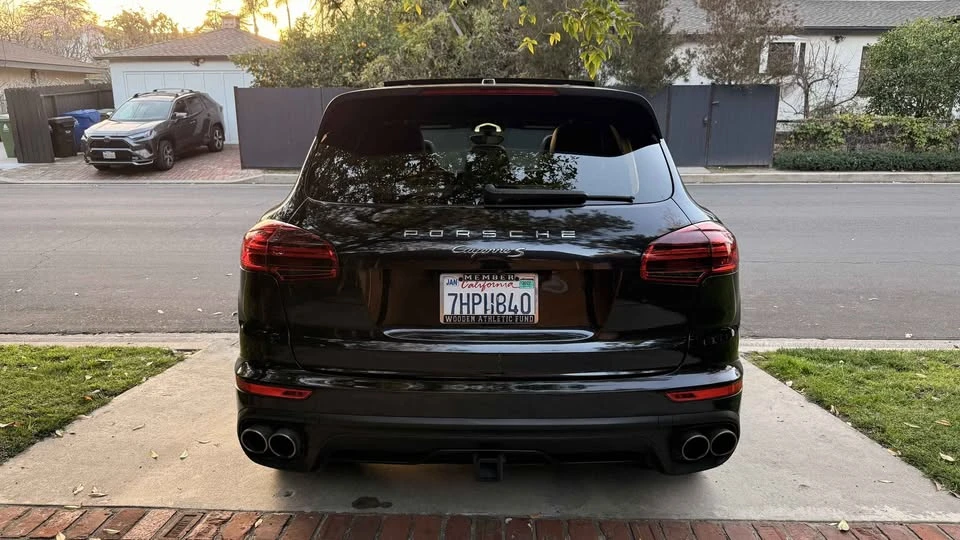 2018 Porsche 958 Cayenne S - Image 3 of 20