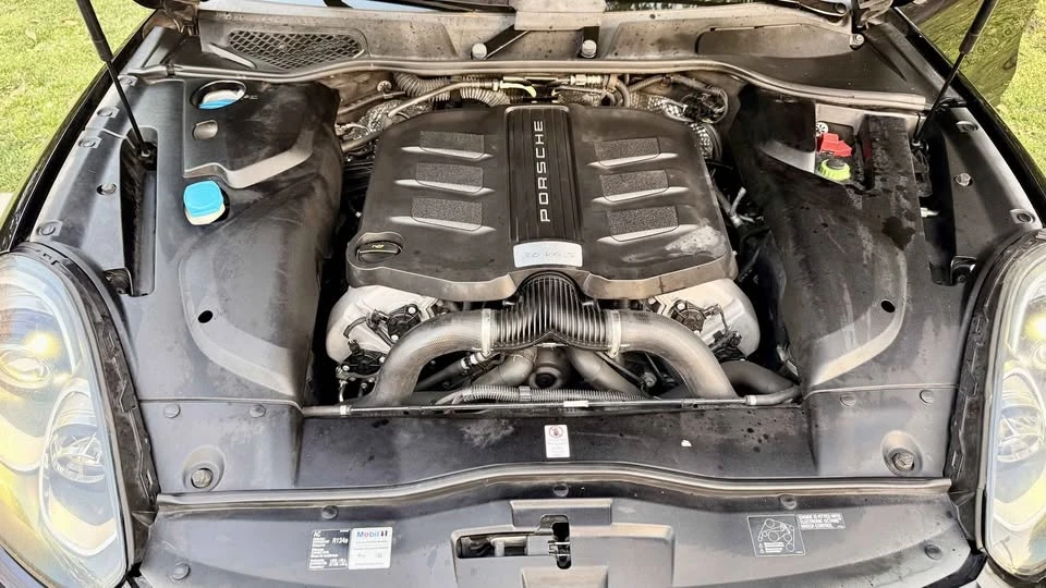 2018 Porsche 958 Cayenne S - Image 16 of 20