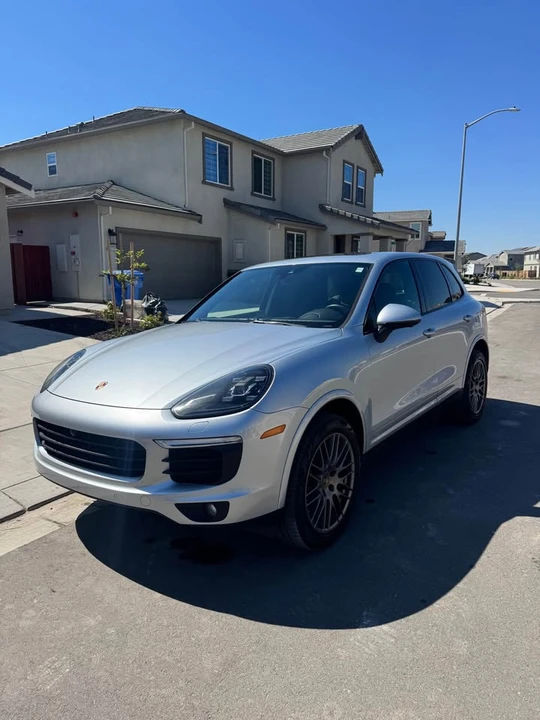 2018 Porsche 958 Cayenne - Image 2 of 6