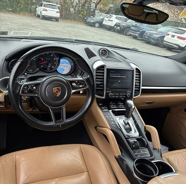 2018 Porsche 958 Cayenne - Image 2 of 7