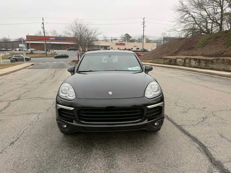 2018 Porsche 958 Cayenne - Image 2 of 10