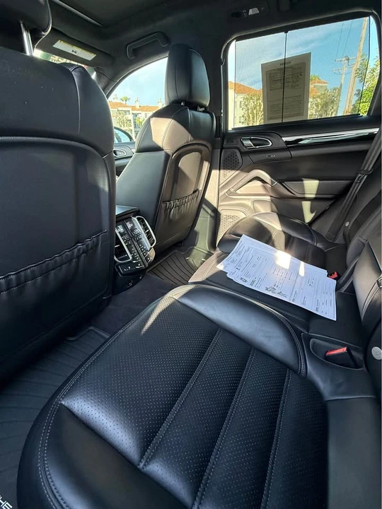 2018 Porsche 958 Cayenne - Image 10 of 15