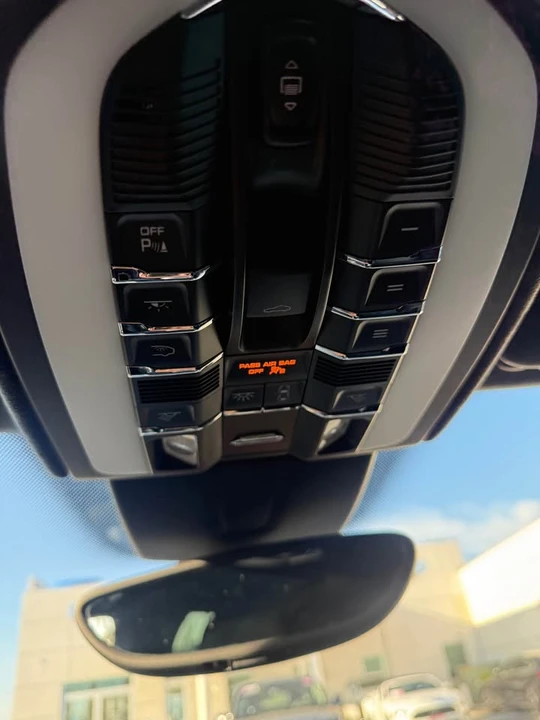 2018 Porsche 958 Cayenne - Image 13 of 15