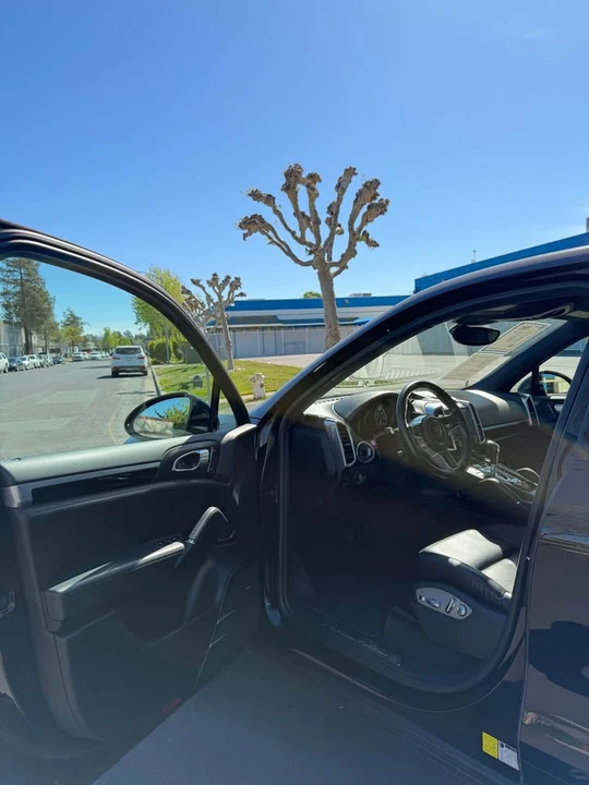 2018 Porsche 958 Cayenne - Image 11 of 18