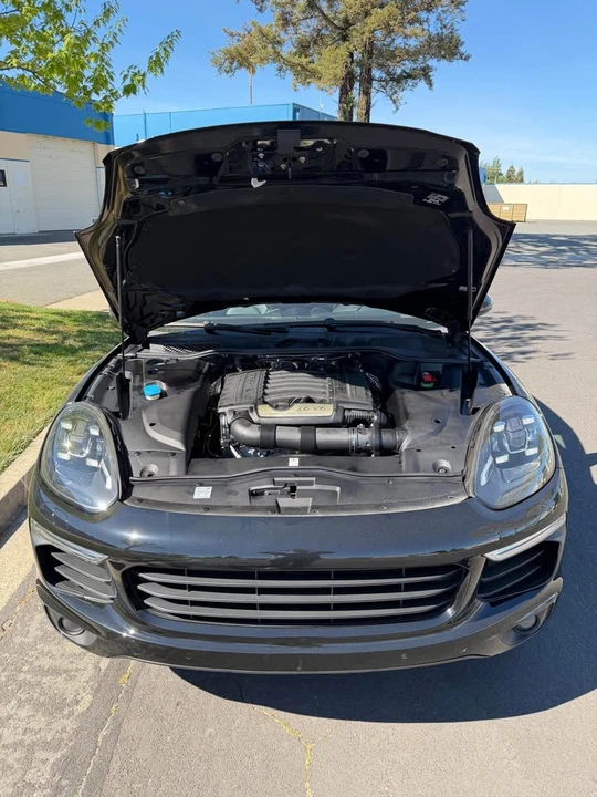 2018 Porsche 958 Cayenne - Image 10 of 18