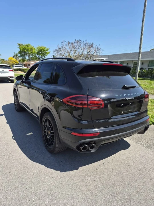 2018 Porsche 958 Cayenne - Image 4 of 15