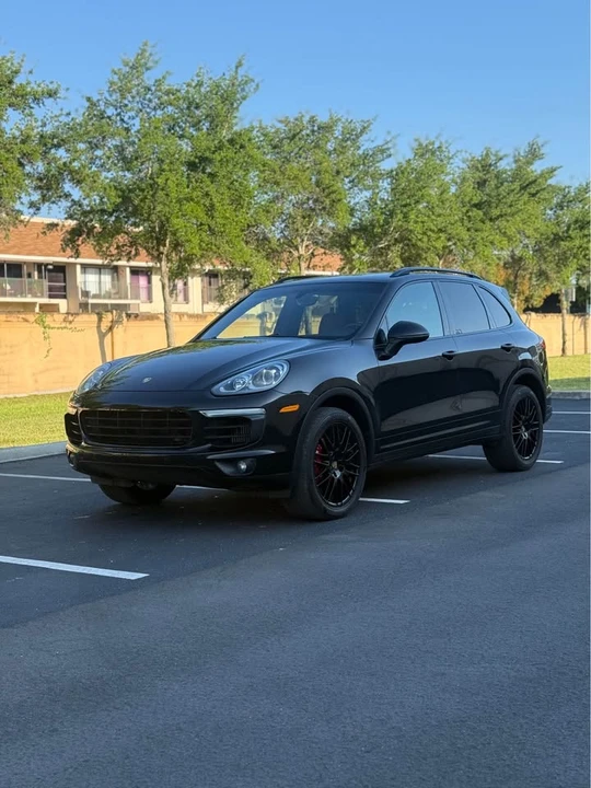 2018 Porsche 958 Cayenne S - Image 2 of 15