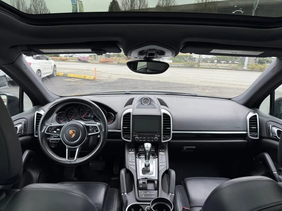 2018 Porsche 958 Cayenne - Image 10 of 13