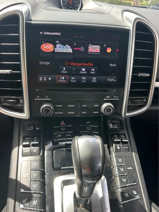 2018 Porsche 958 Cayenne - Image 14 of 15