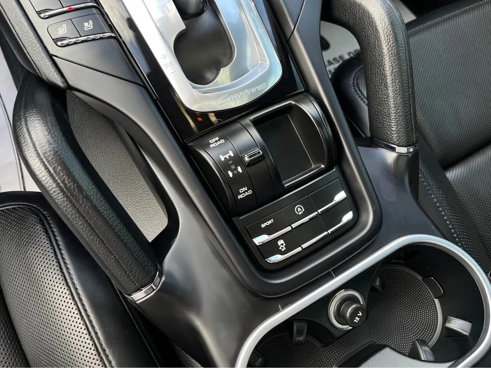 2018 Porsche 958 Cayenne - Image 17 of 20
