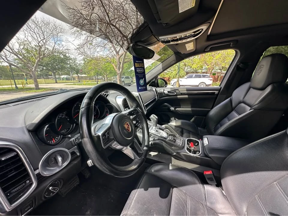 2018 Porsche 958 Cayenne - Image 12 of 15