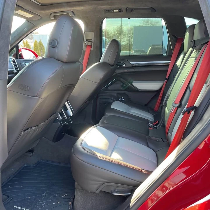 2018 Porsche 958 Cayenne GTS - Image 9 of 16