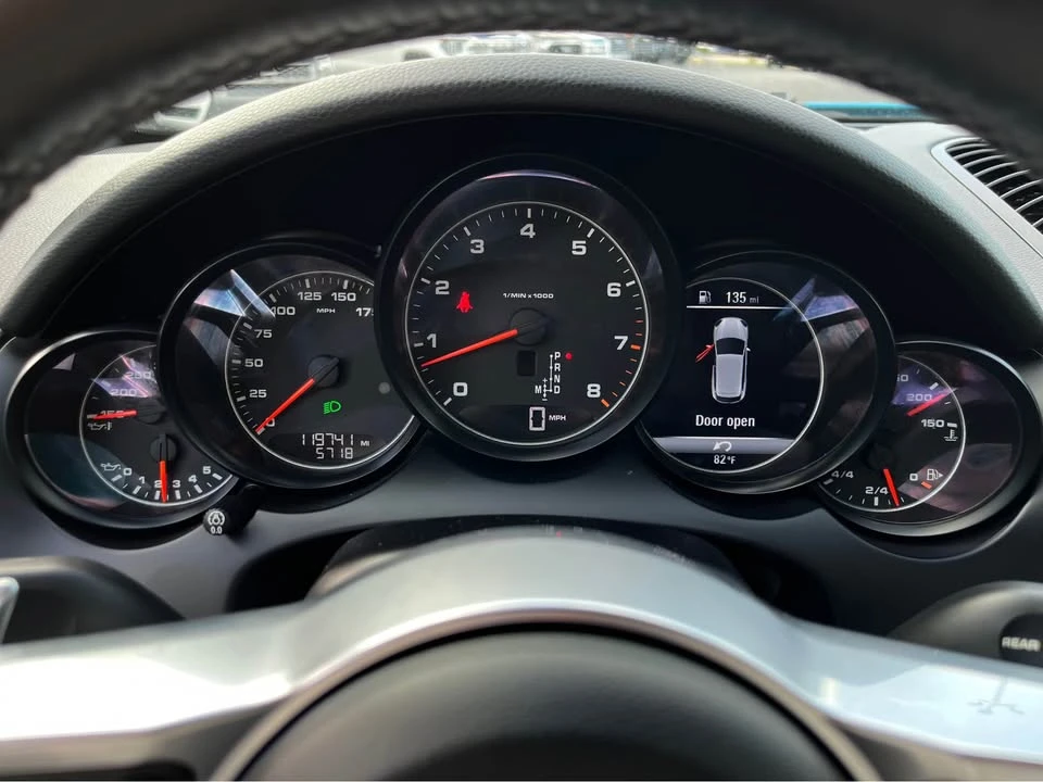 2018 Porsche 958 Cayenne - Image 15 of 20
