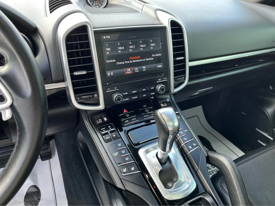 2018 Porsche 958 Cayenne - Image 16 of 20