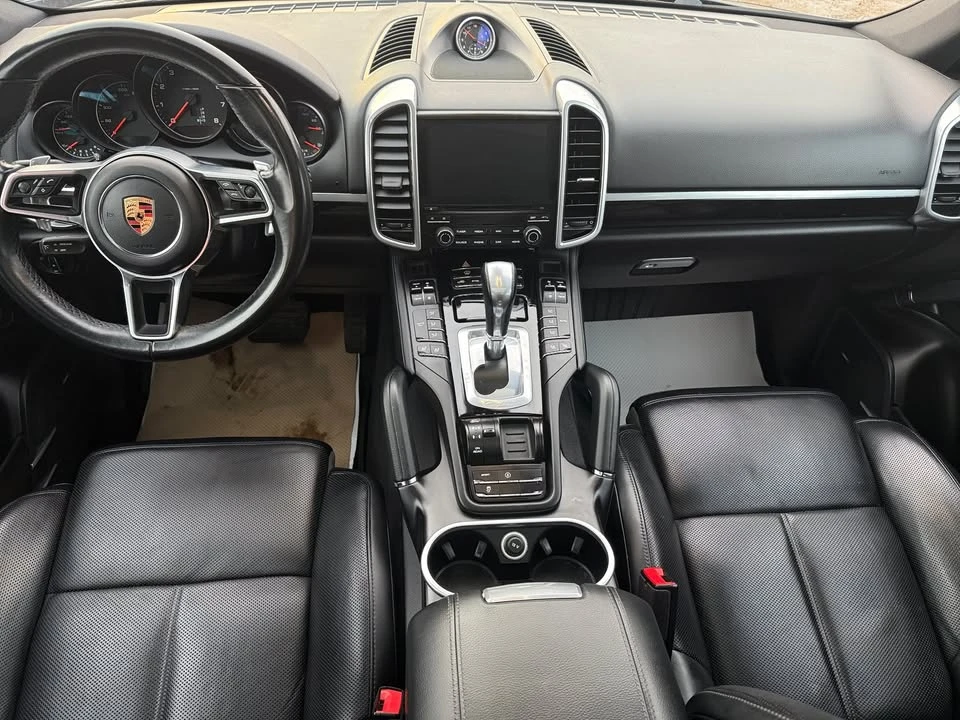 2018 Porsche 958 Cayenne - Image 9 of 20