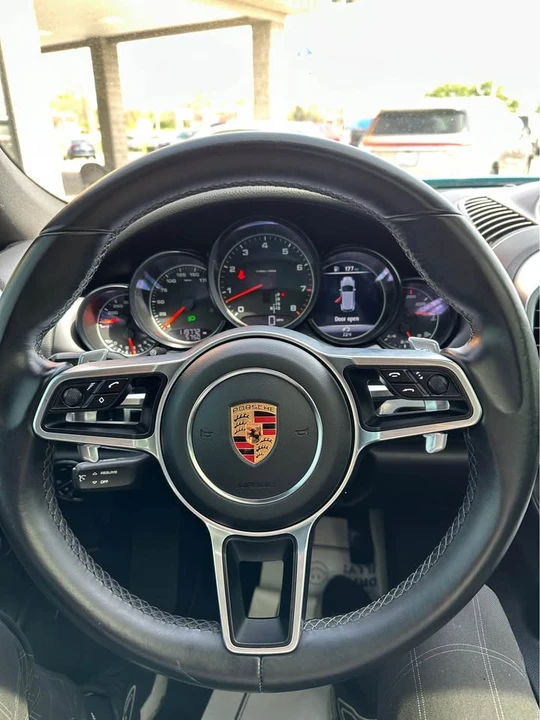 2018 Porsche 958 Cayenne - Image 10 of 11