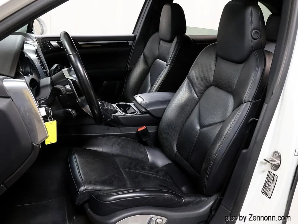 2018 Porsche 958 Cayenne - Image 10 of 19