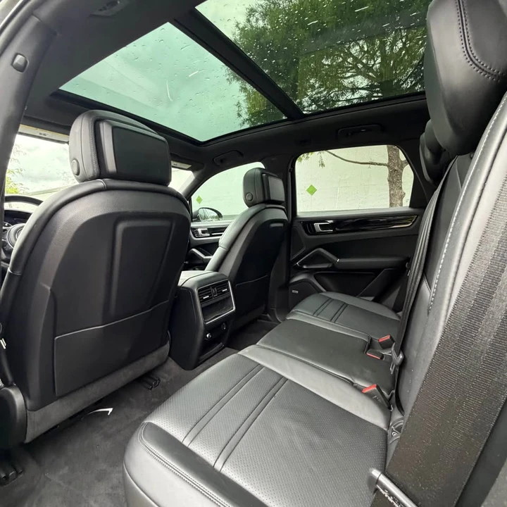 2018 Porsche 958 Cayenne - Image 14 of 18