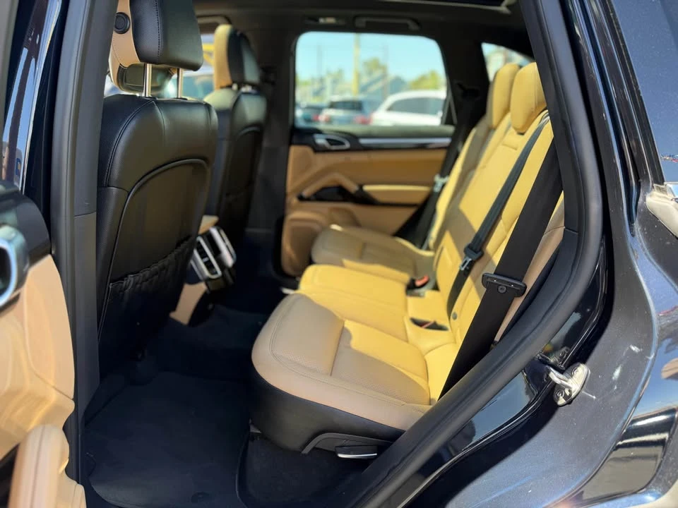 2018 Porsche 958 Cayenne - Image 8 of 12
