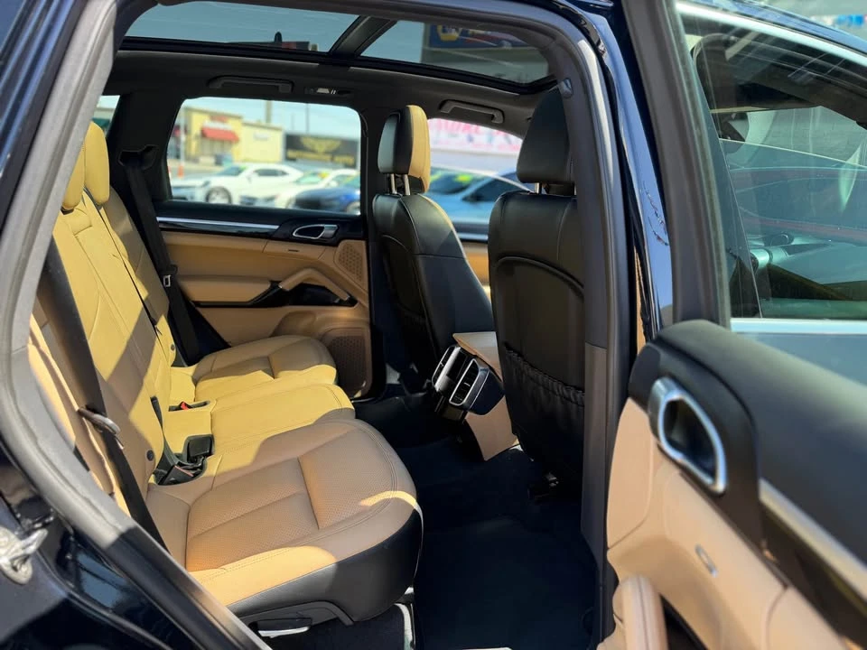 2018 Porsche 958 Cayenne - Image 10 of 12