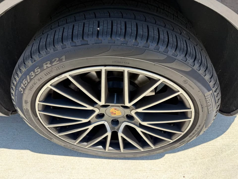 2018 Porsche 958 Cayenne - Image 10 of 18