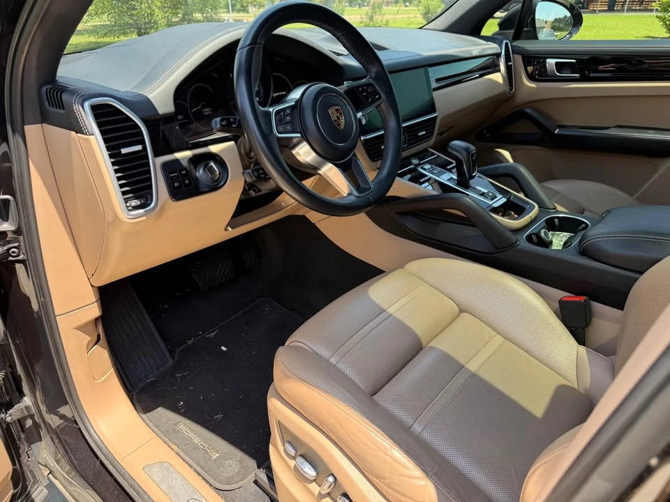 2018 Porsche 958 Cayenne - Image 2 of 18